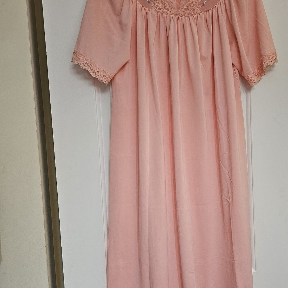 Women's SHADOWLINE Nylon Nightgown Pink with Lace Trim‎ Small Made in USA